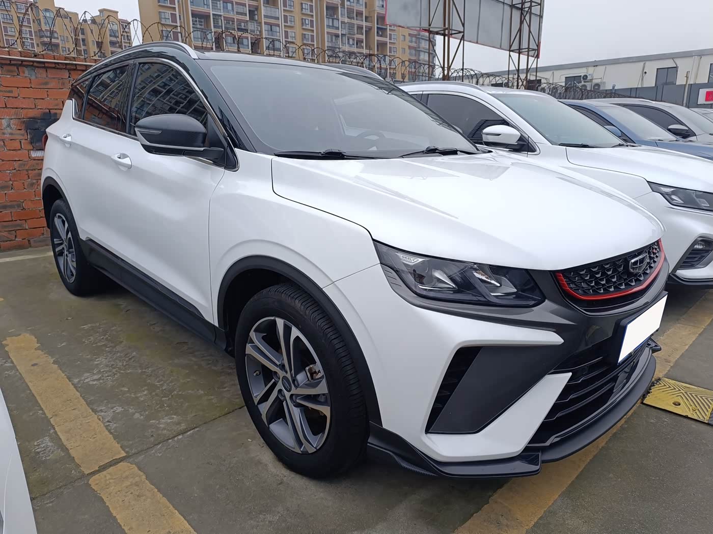 Geely Binyue 1.4 л 2021 г. Белый, пробег 29000 км
