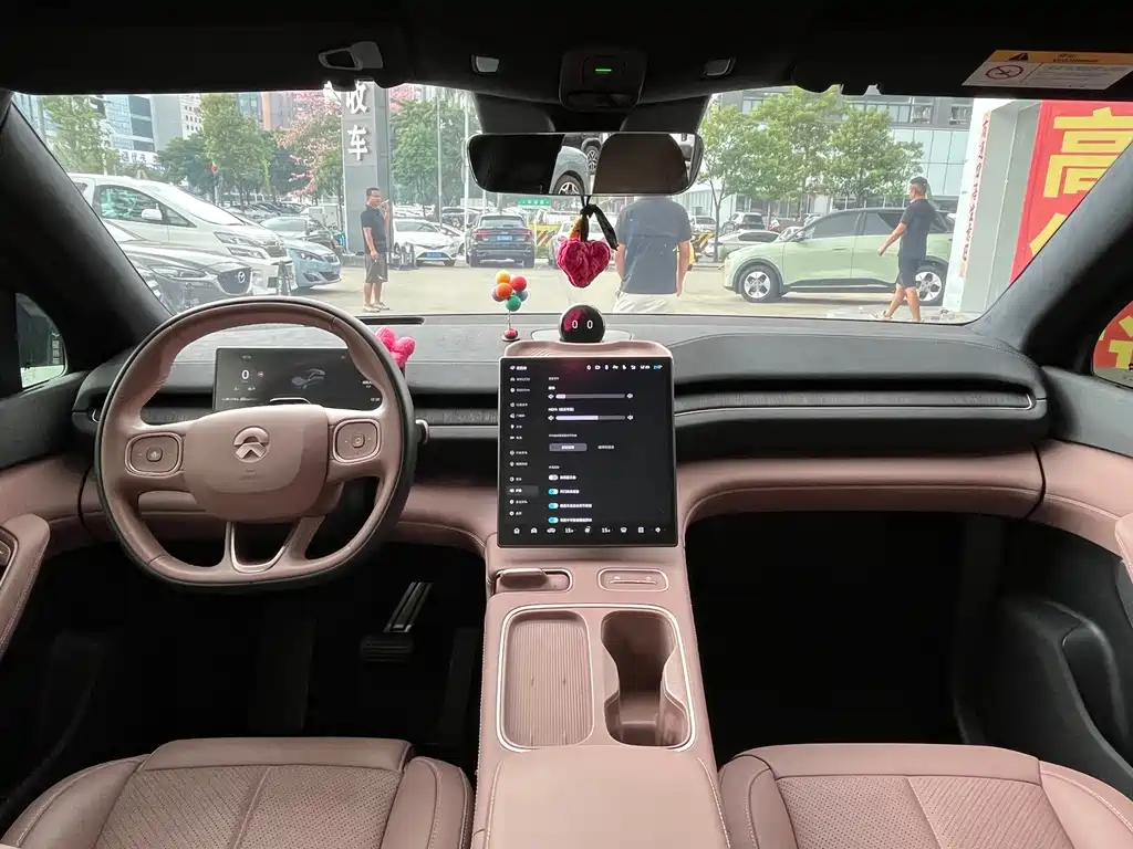 NIO EC6 — миниатюра 5