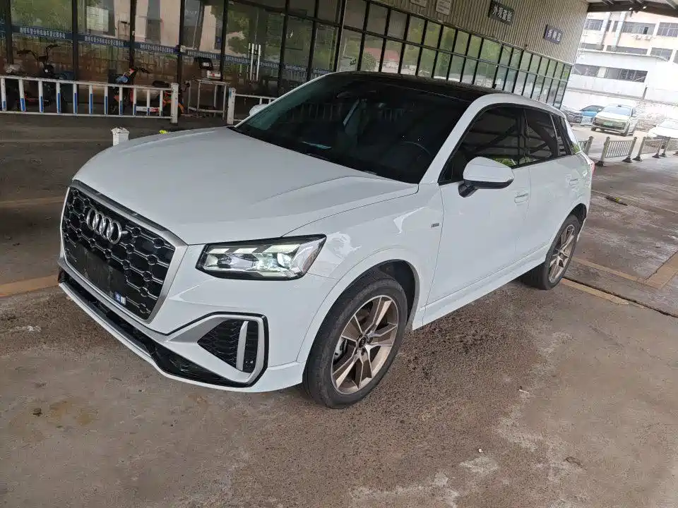 Audi Q2L 2022