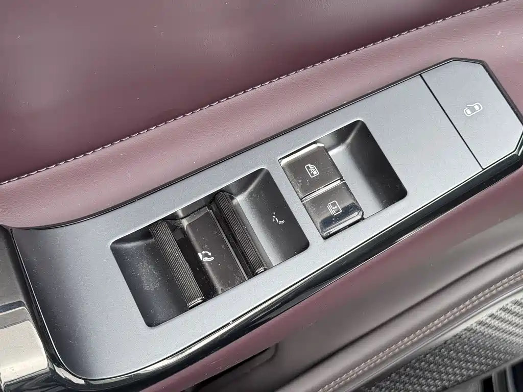 Denza Denza Z9GT — миниатюра 19