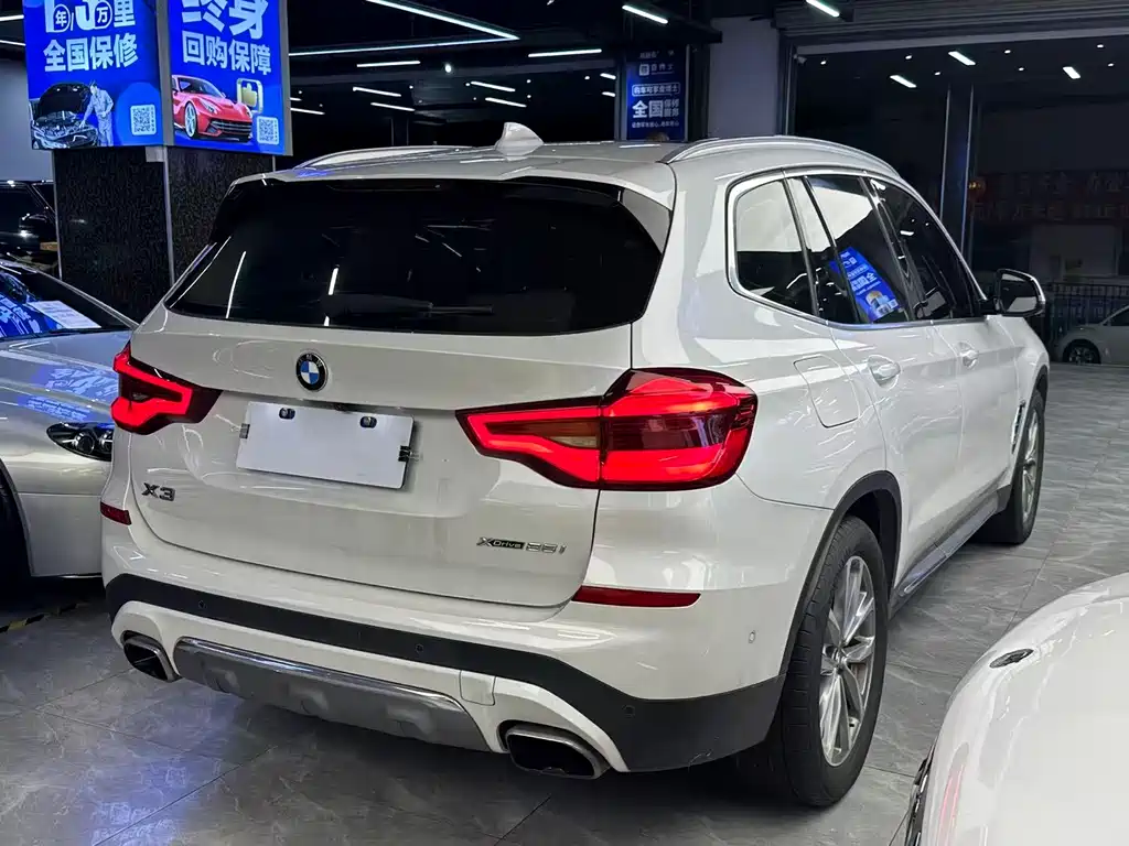 BMW X3 — миниатюра 10