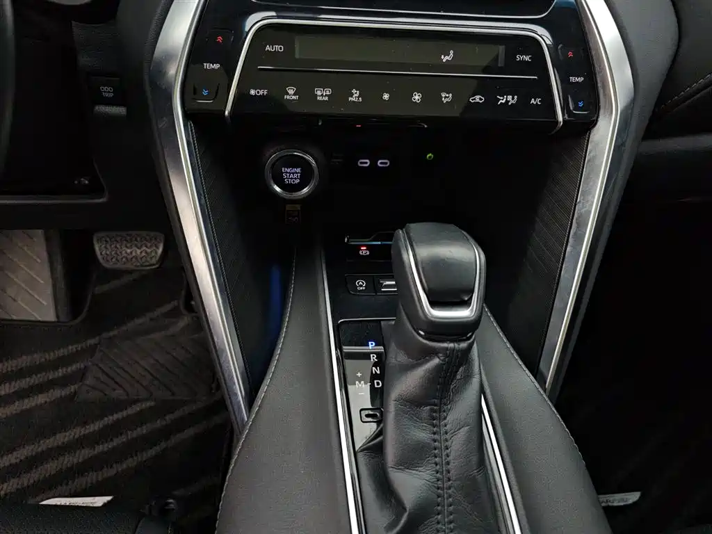 TOYOTA LING FANG HARRIER