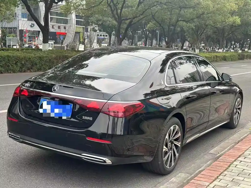 Mercedes-Benz E-Class E 2024 E 300 L Fashion