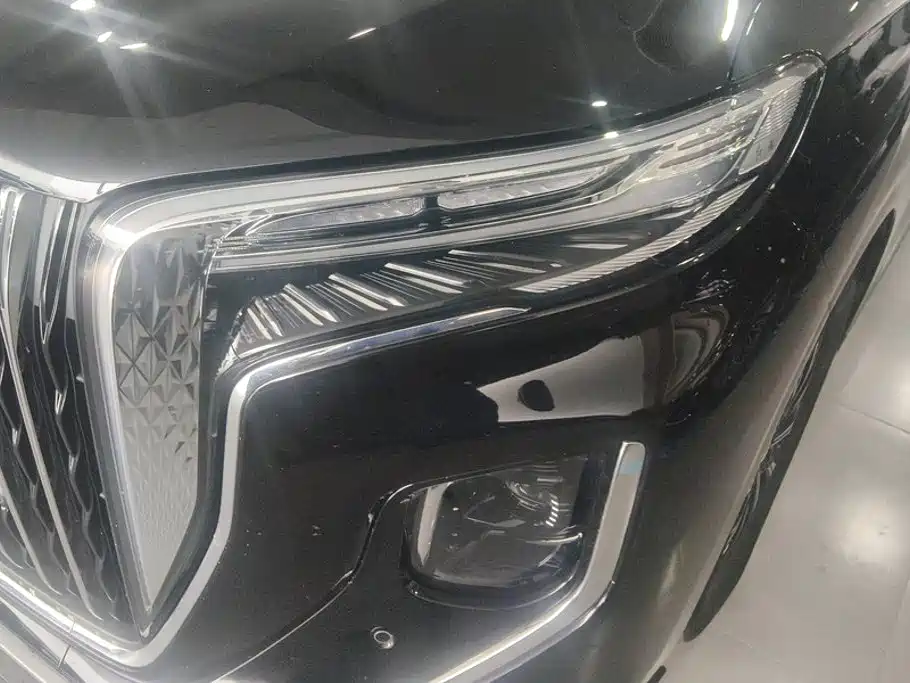 Hongqi Hongqi HQ9 PHEV — миниатюра 5