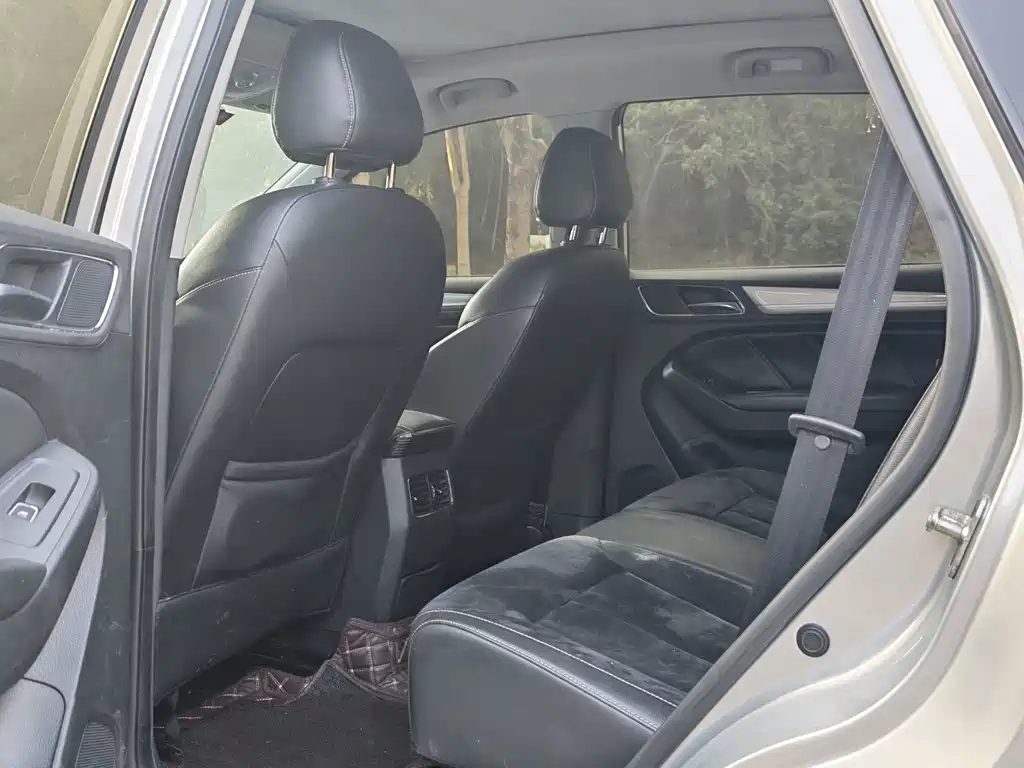 Roewe RX5 New Energy — миниатюра 10