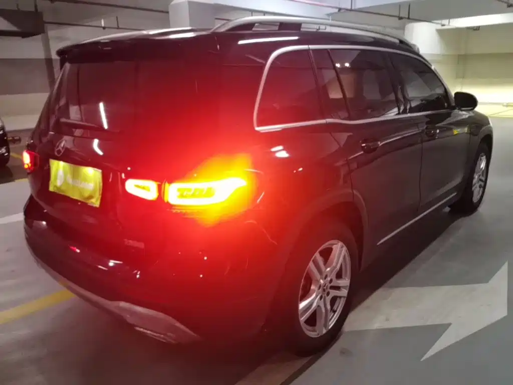 Mercedes-Benz GLB — миниатюра 7