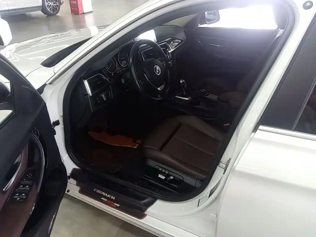 BMW 3 Series — миниатюра 15