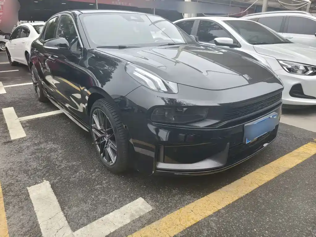 Купить Lynk & Co 03