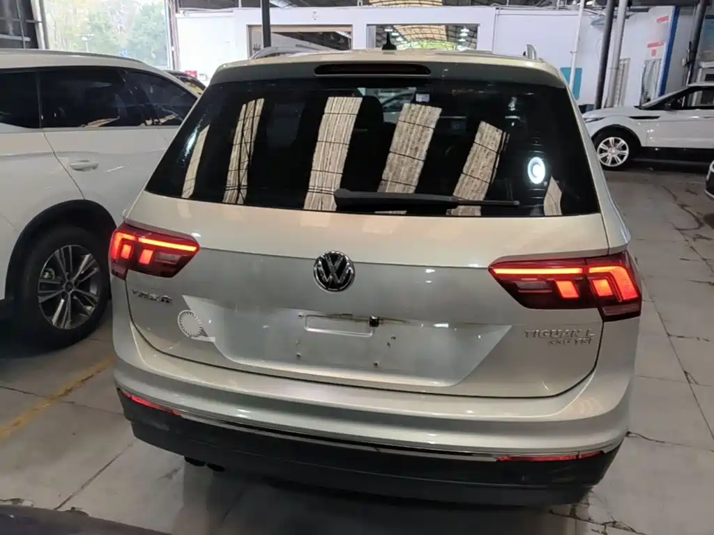 Volkswagen Tiguan L — миниатюра 6