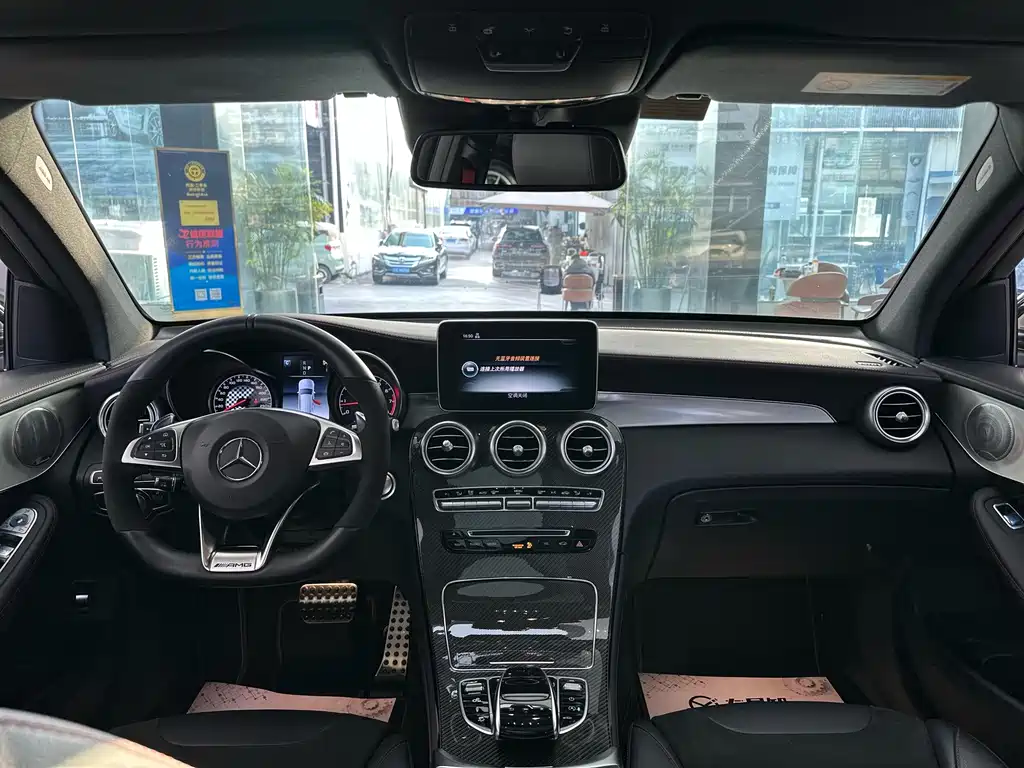 MERCEDES-BENZ GLC AMG