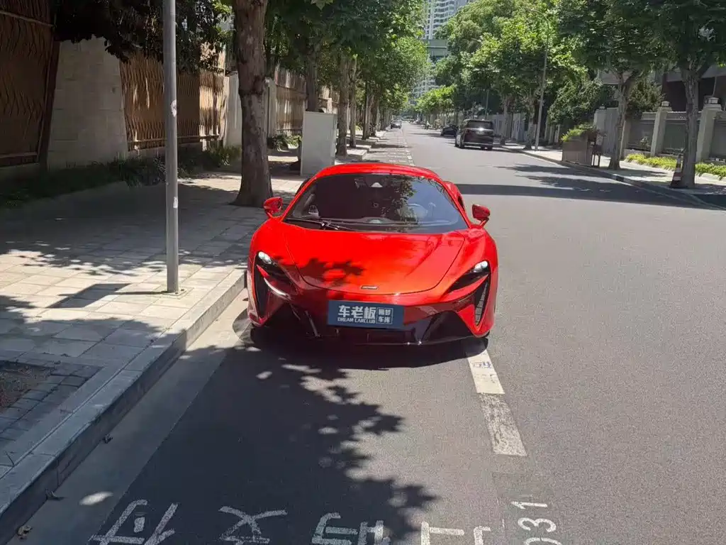 McLaren Artura — миниатюра 10