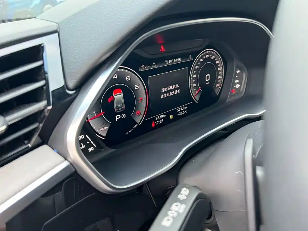 Audi Q3 — миниатюра 9