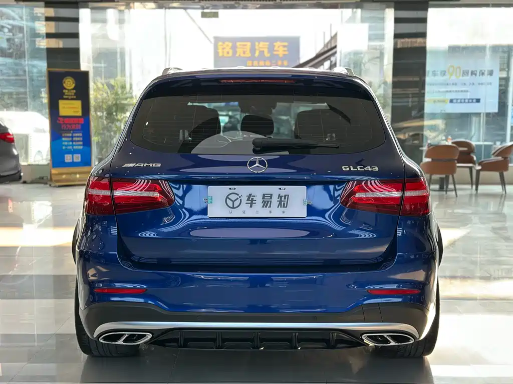 MERCEDES-BENZ GLC AMG