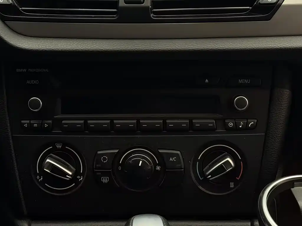 BMW X1 — миниатюра 11