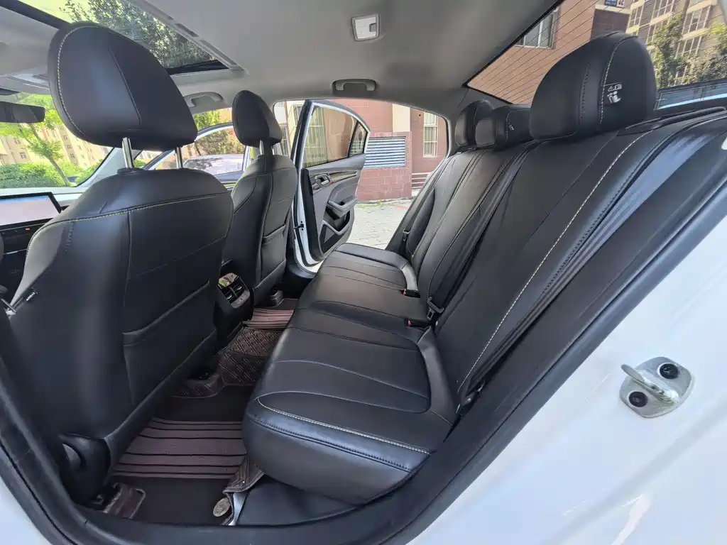 Roewe i5 2021 1.5L CVT