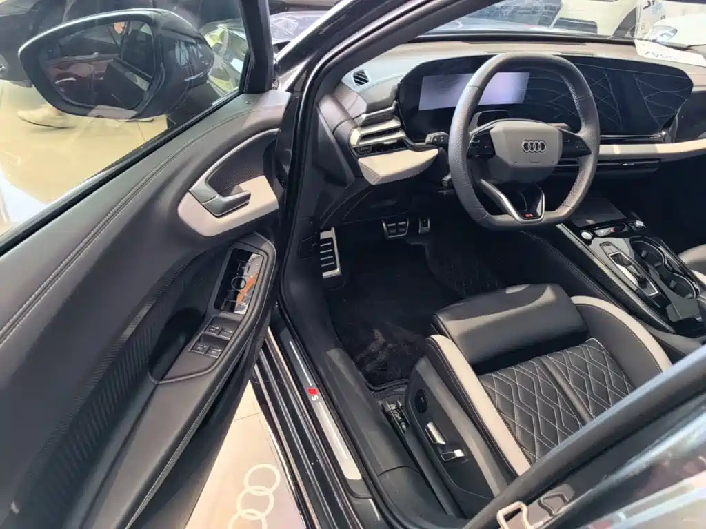 Audi A5L — миниатюра 16