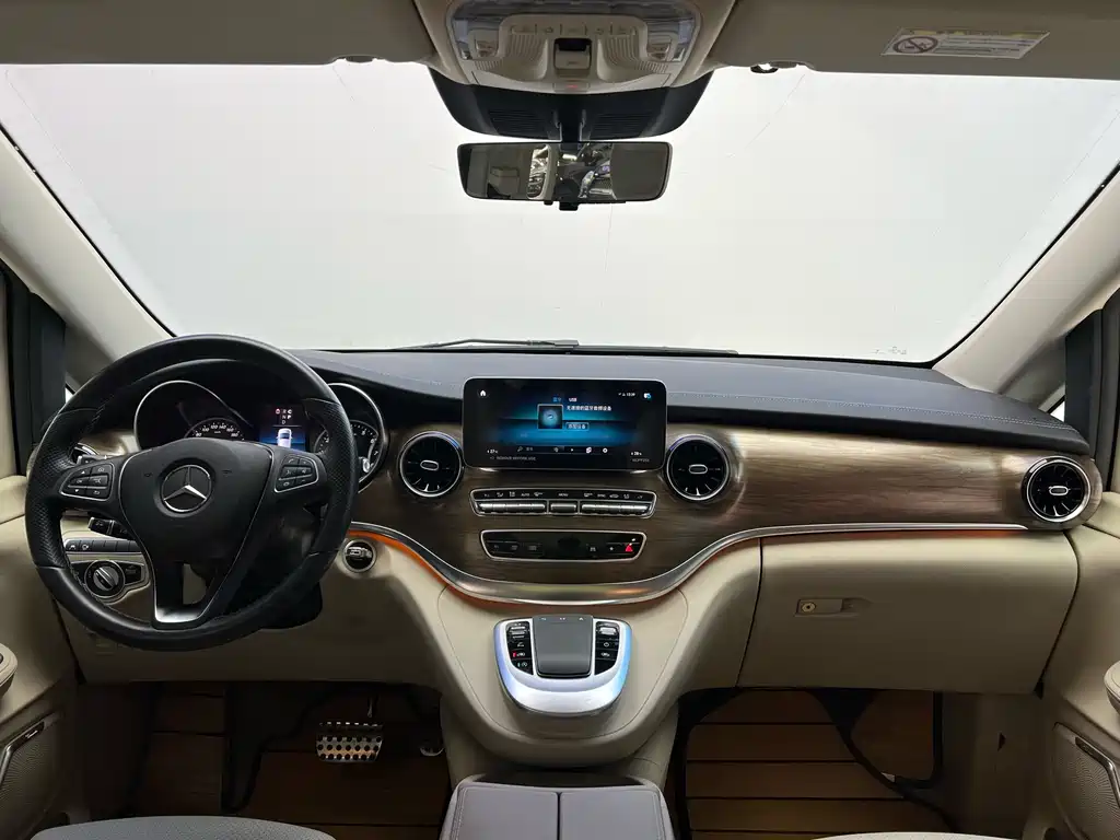 MERCEDES-BENZ V CLASS