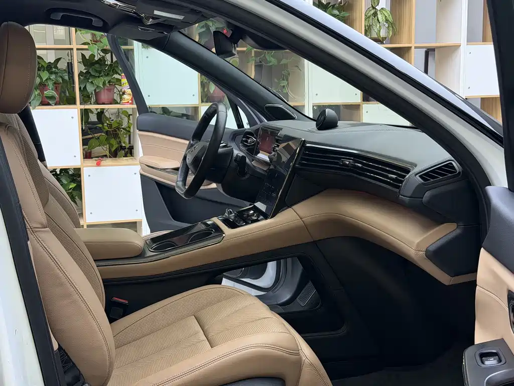 NIO ES8 — миниатюра 13