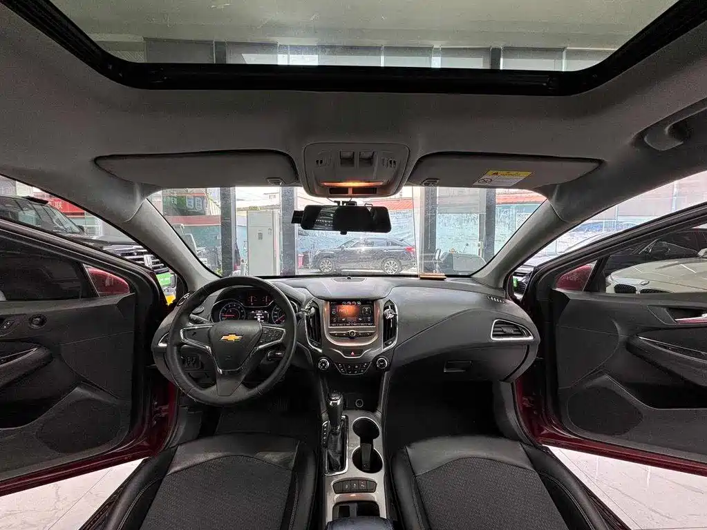 Chevrolet Cruze — миниатюра 14