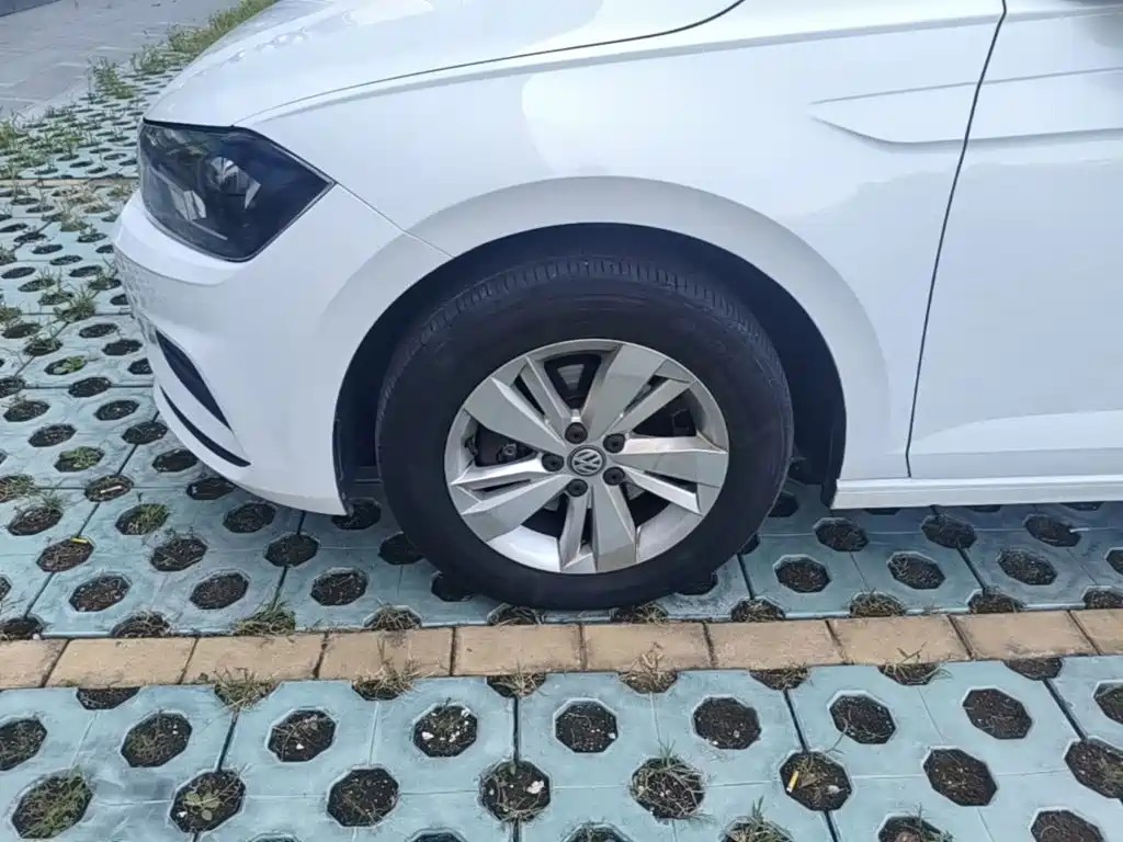 Volkswagen Polo — миниатюра 23