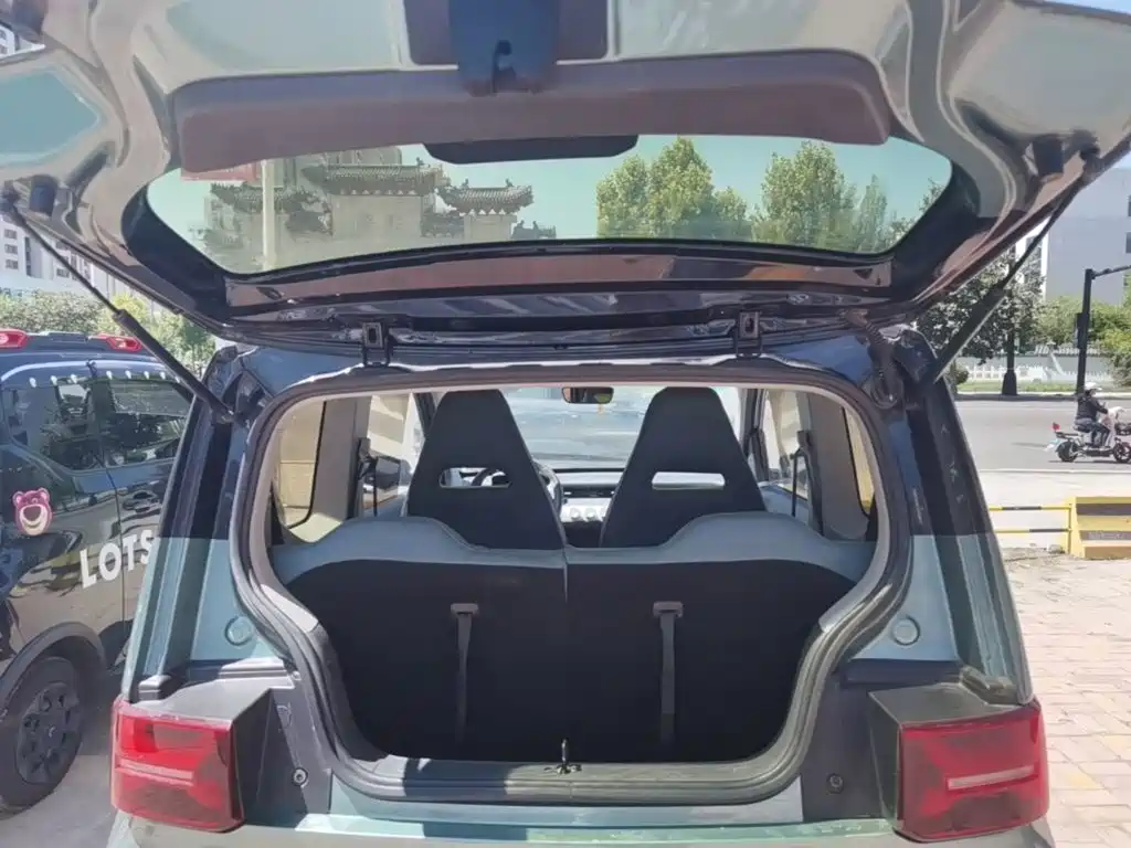 Wuling MINIEV — миниатюра 19