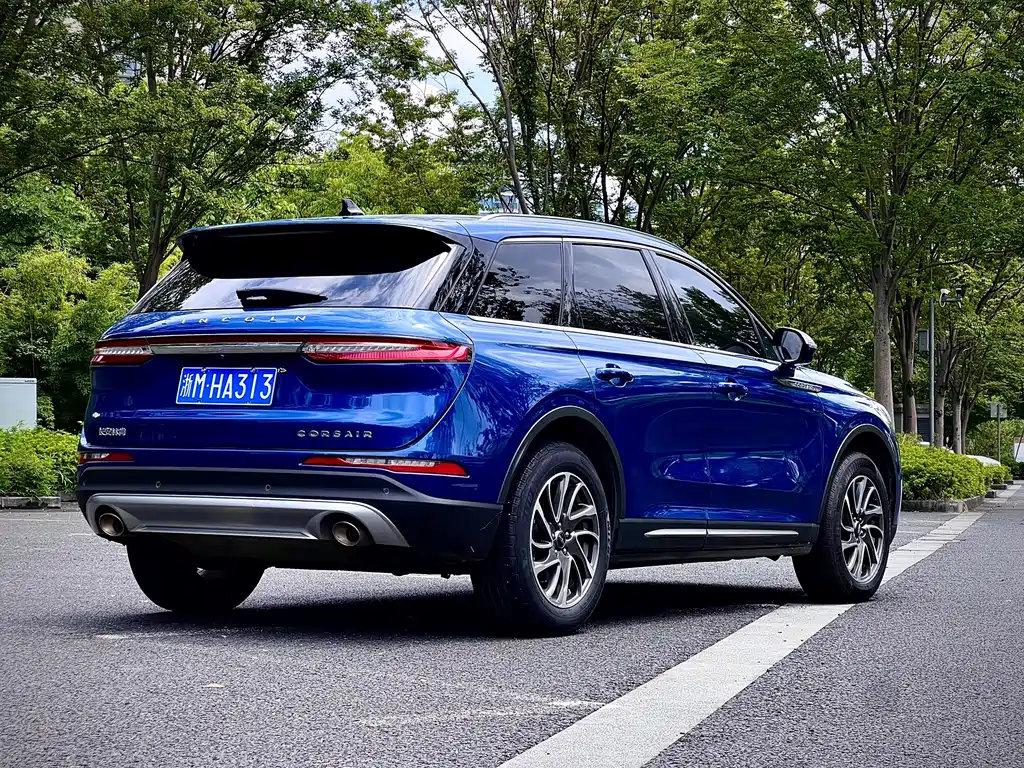 Lincoln Corsair — миниатюра 4