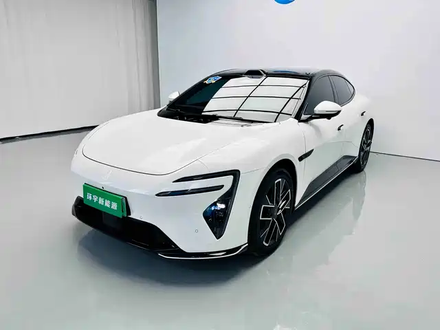 2025 Avatr 06