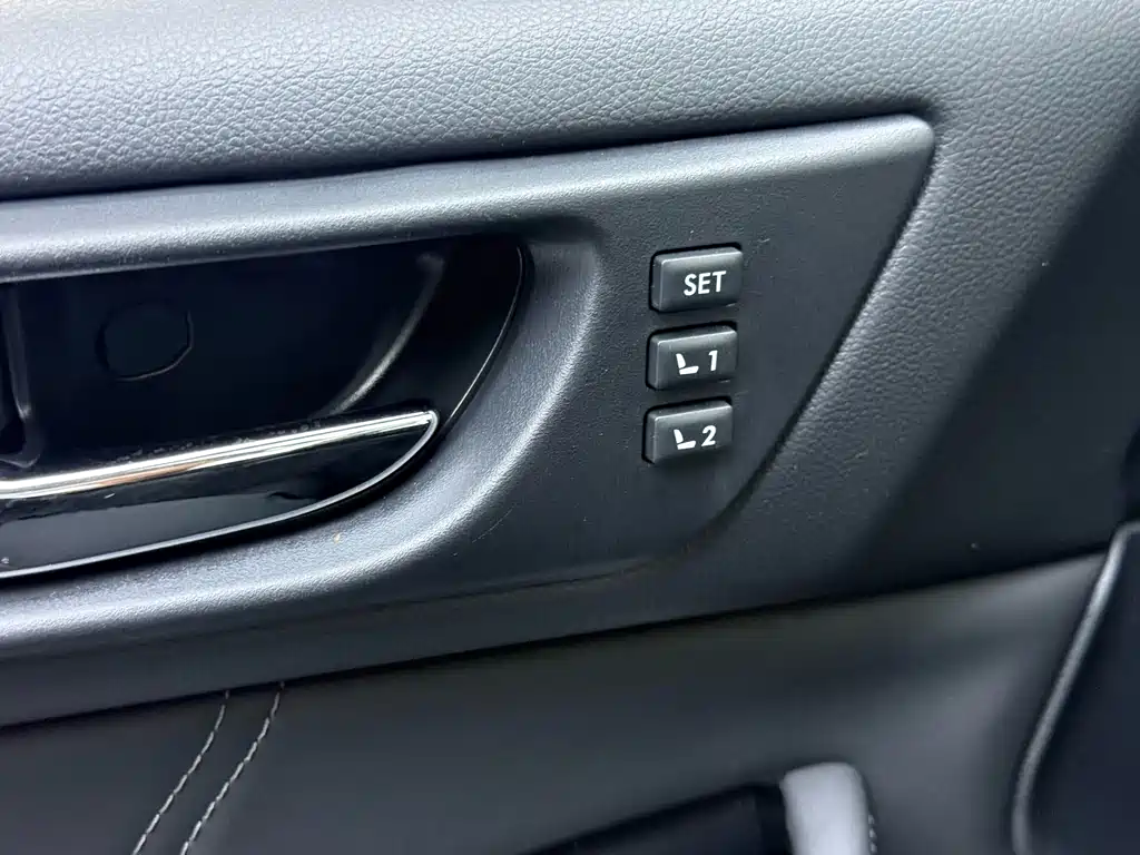 Subaru Legacy — миниатюра 17