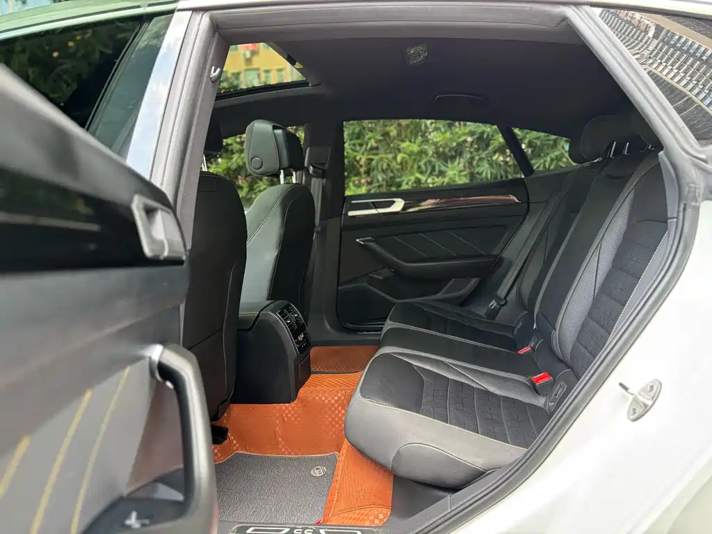 Volkswagen CC — миниатюра 9