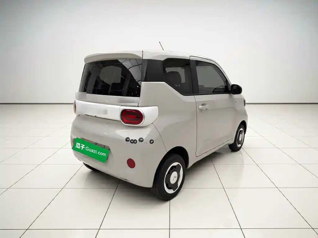 Wuling MINIEV — миниатюра 6