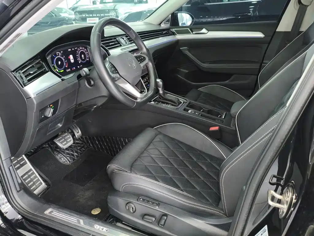 Volkswagen Magotan PHEV — миниатюра 8