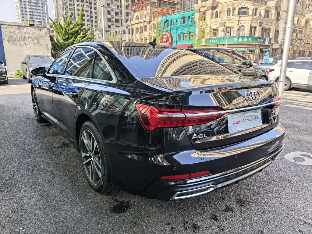 Audi A6L 2021 40 TFSI Luxury