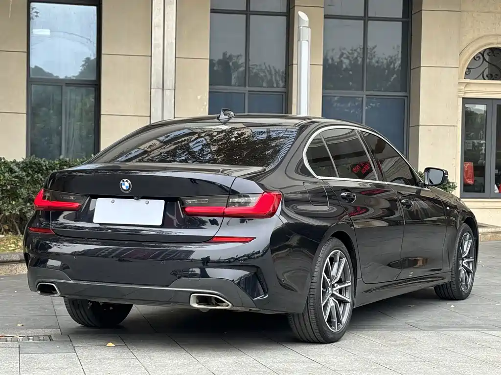 BMW 3 Series — миниатюра 9