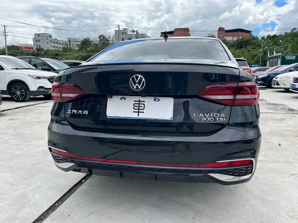 Volkswagen Lavida — миниатюра 6