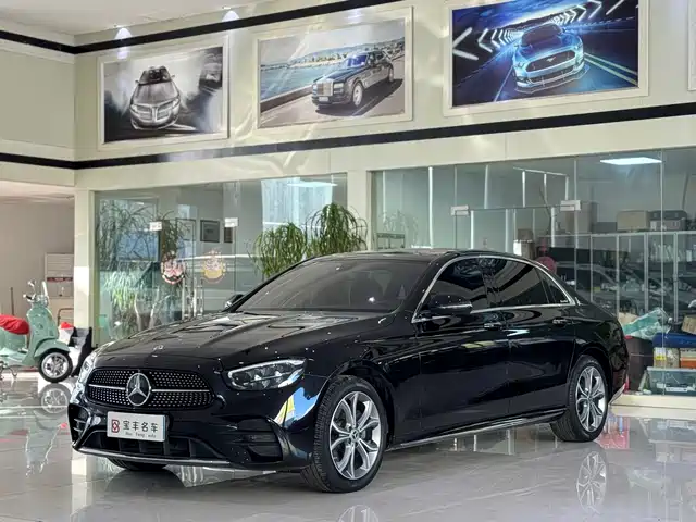 MERCEDES-BENZ E CLASS