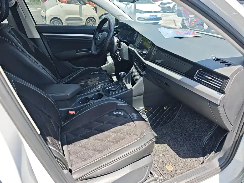 Volkswagen Bora 2021 1.5L AT Fashion Smart Connect