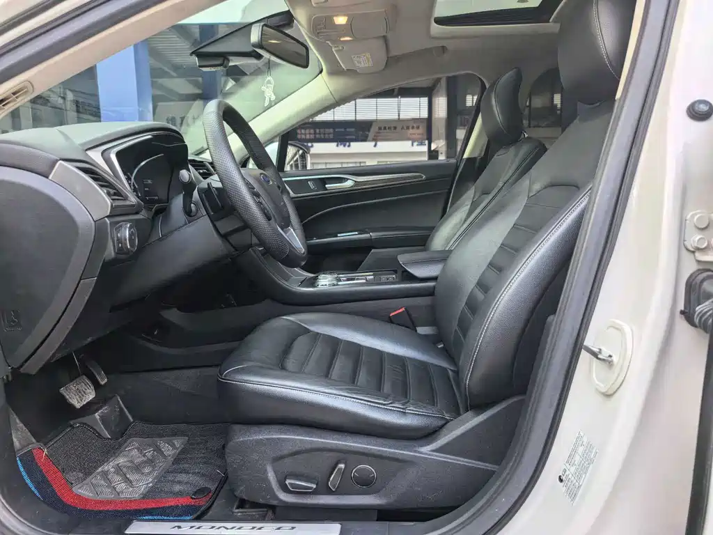 Ford Mondeo — миниатюра 12