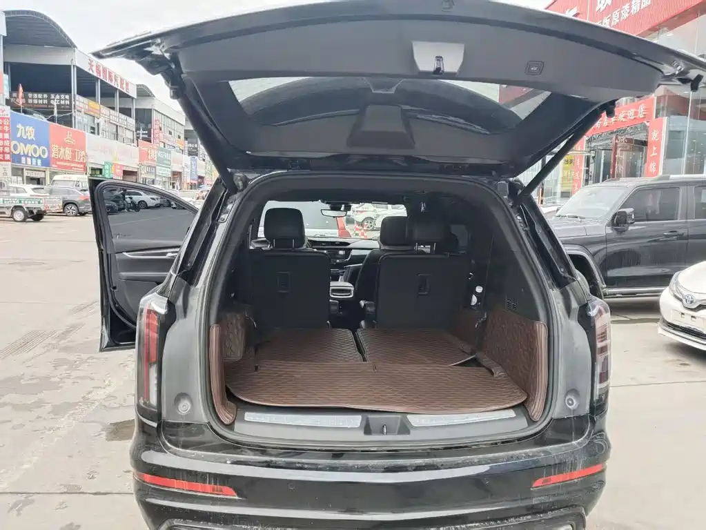Cadillac XT6 — миниатюра 15