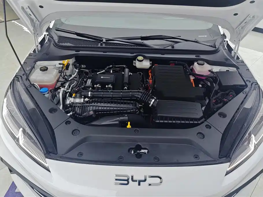 BYD Seal 06 06 2025 DM-i Smart Drive 80KM Luxury