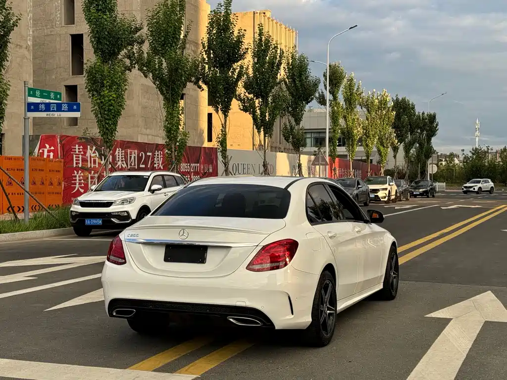 Mercedes-Benz C-Class — миниатюра 9