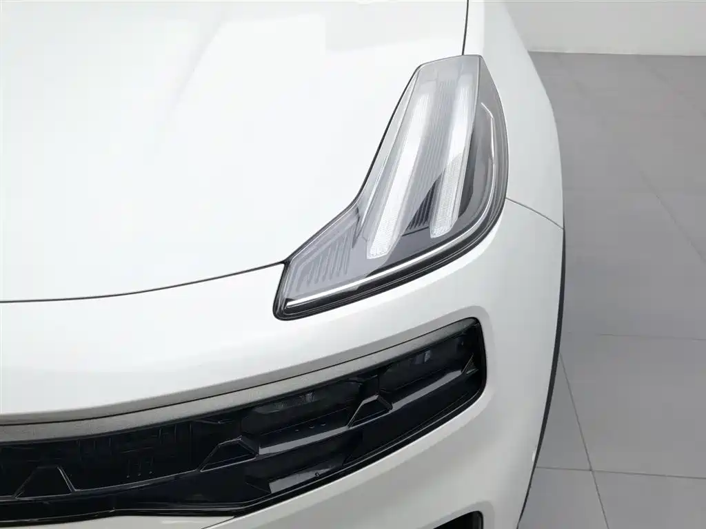 Lynk & Co 06 2023 Remix 1.5T Halo