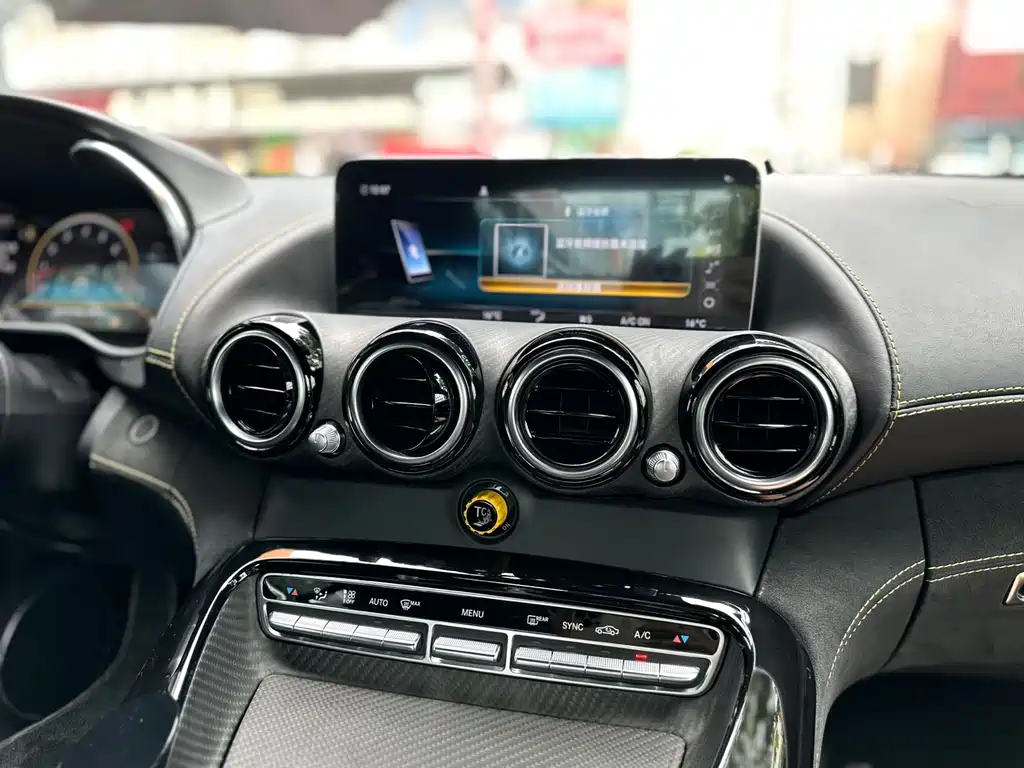 Mercedes-Benz AMG GT — миниатюра 16