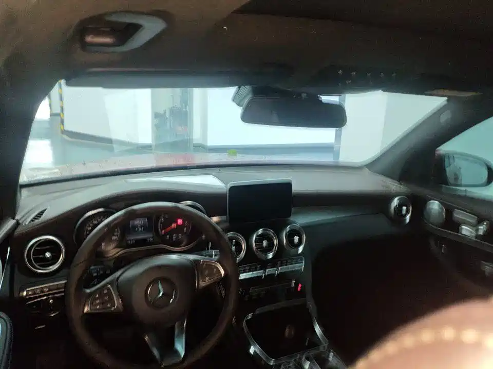 Mercedes-Benz GLC 2018 GLC 260 4MATIC Luxury