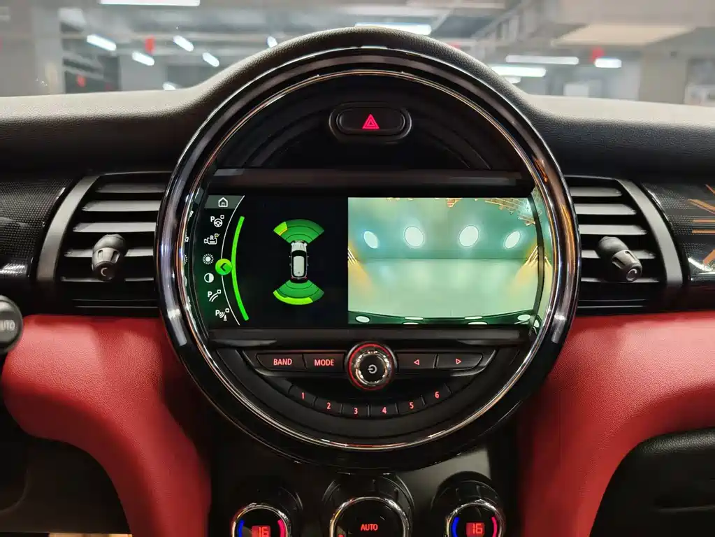MINI Mini — миниатюра 24