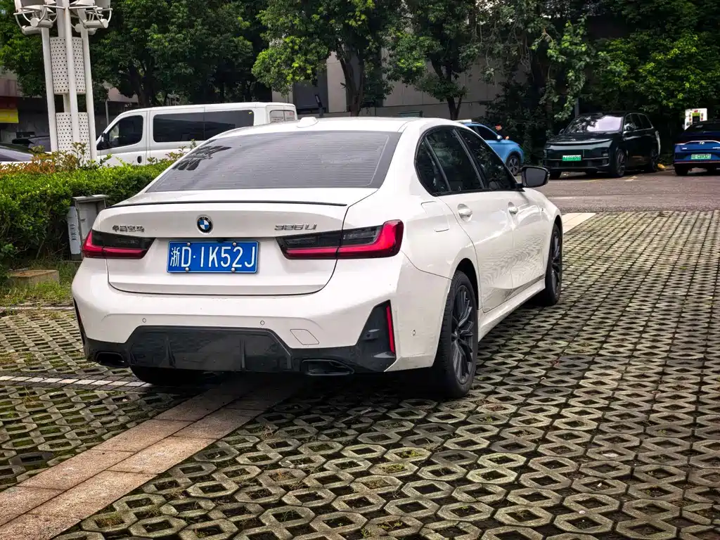 BMW 3 Series — миниатюра 4