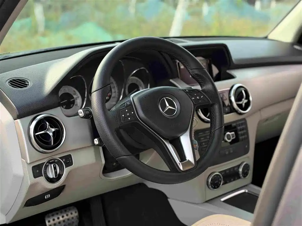 Mercedes-Benz GLK-Class — миниатюра 12