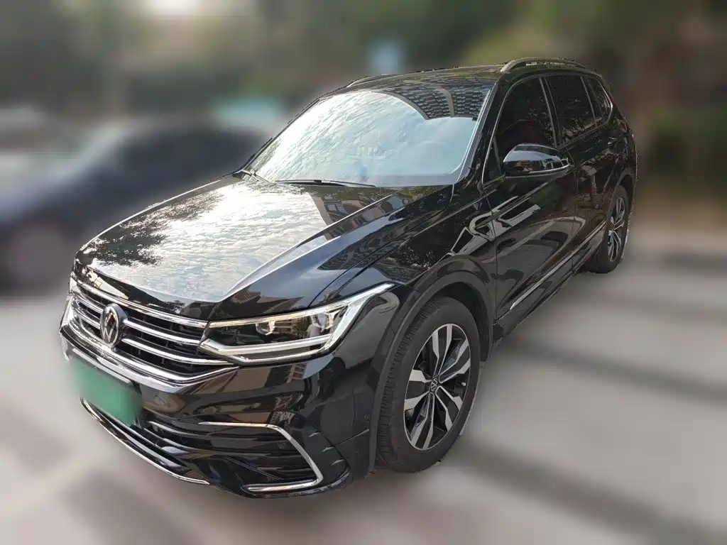 Volkswagen Tiguan L — миниатюра 2