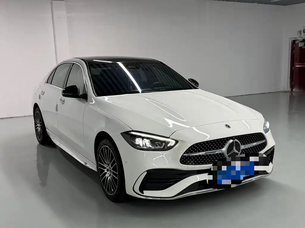 Mercedes-Benz C-Class — миниатюра 3