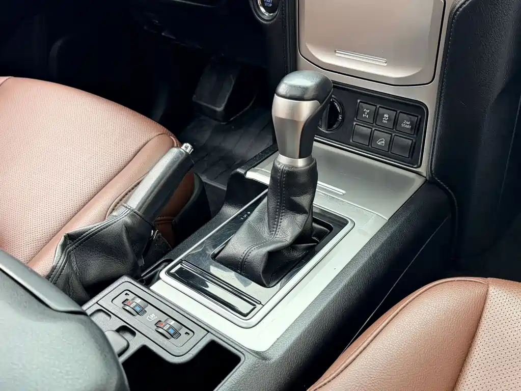 Toyota Prado (Import) — миниатюра 10