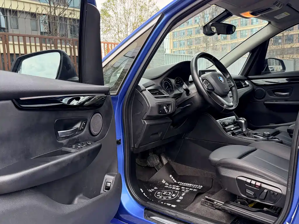 BMW 2 Series Active Tourer 218i Premium Type Sport Package, фото 3